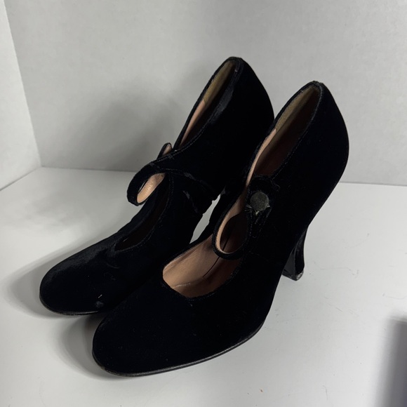 Prada Mary Jane Crushed Velvet Heels Women’s Size 38 - Picture 2 of 15